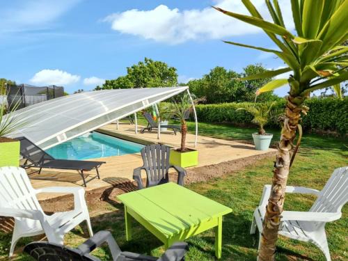 Plougonvelin Villa | Elegant Villa with Pool & Sea Views near Plougonvelin Beach
