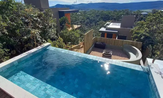 Alto Paraiso de Goias Ski Chalet | Villa Azaleia (1), comfort with heated pool