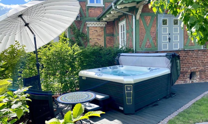 Vetschau/Spreewald Villa | Enchanting Villa B: Guest Rated 9.9 with Hot Tub Bliss