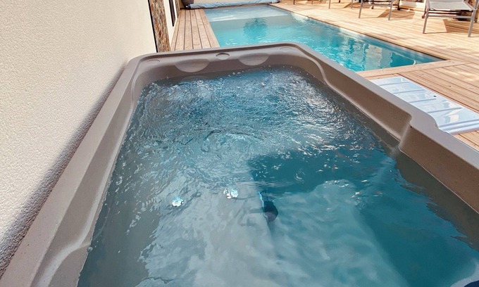 Chatelaillon-Plage House | Beachside Villa Just 300m from the Sea with Spa & Breakfast