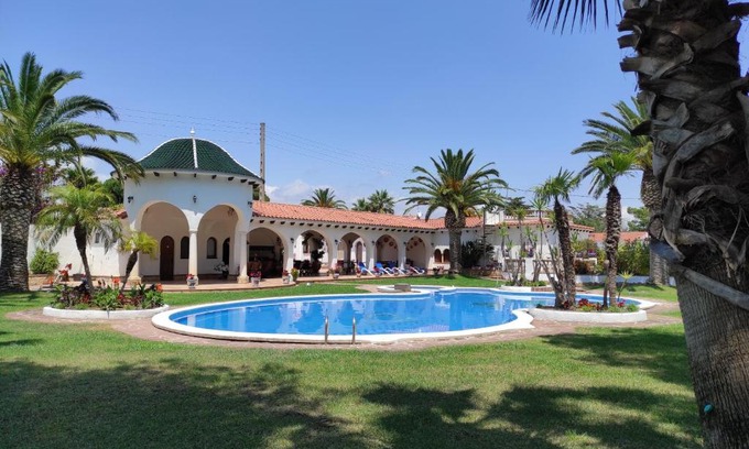 Miami Platja Villa | Family-Friendly Villa Balneari Resort with Oceanfront Views
