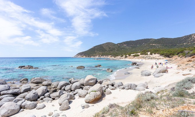 Porto Sa Ruxi Villa | Villa Beatrice: Beachfront Oasis with Pool & Ocean Views