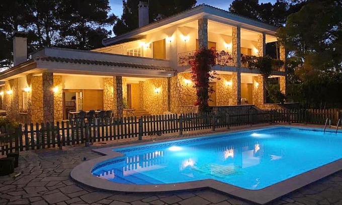 Les Tres Cales House | Villa Bella Cala: Oceanfront Retreat with Top-Rated Amenities