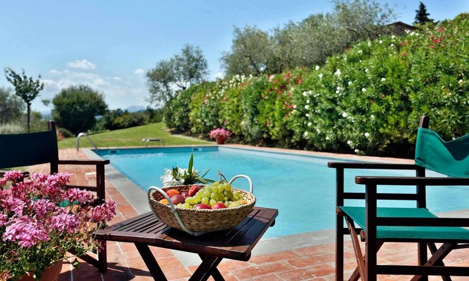 Capannori House | Idyllic Villa for 6 with Ocean View and Private Pool