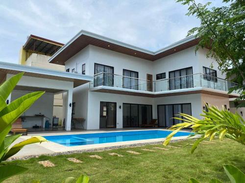 Puerto Princesa City Centre Villa | Villa Bella