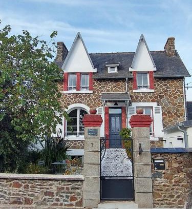 Etables-sur-Mer House | Beachside Villa Belle Epoque: Oceanfront Bliss Awaits