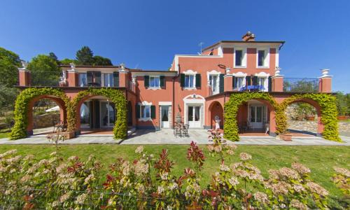 La Spezia Apartment | Pet-Friendly Villa Bellosguardo Apartments with Ocean Views