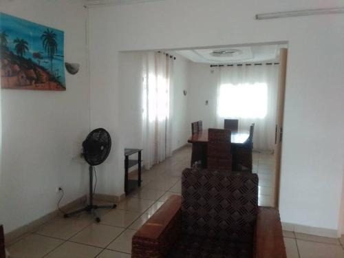 Pointe-Noire Villa | Villa Bernadette aéroport