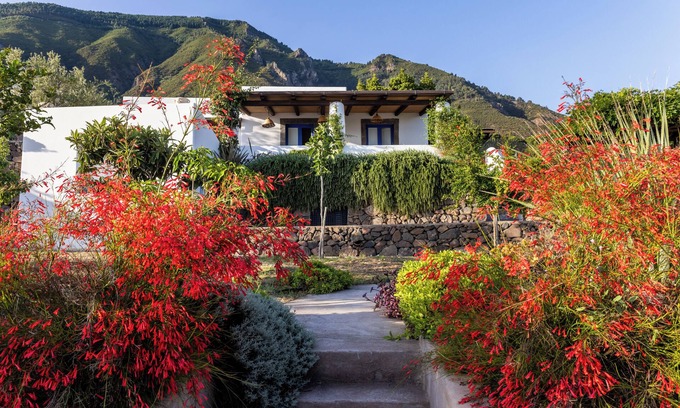 Malfa Villa | Villa Bianca - Gorgeous Villa with Ocean Views & Pool