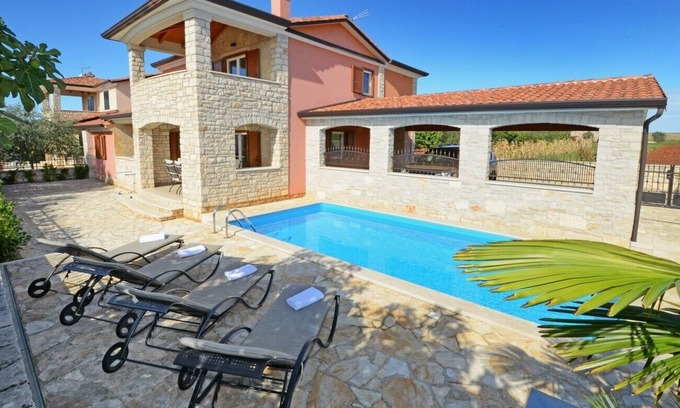 Kastelir-Labinci Villa | Premier Villa Bianca with Private Pool in Istria, Rated 10/10