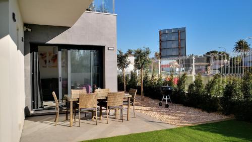 Santiago de la Ribera Villa | Villa Blanca with private pool - San Javier