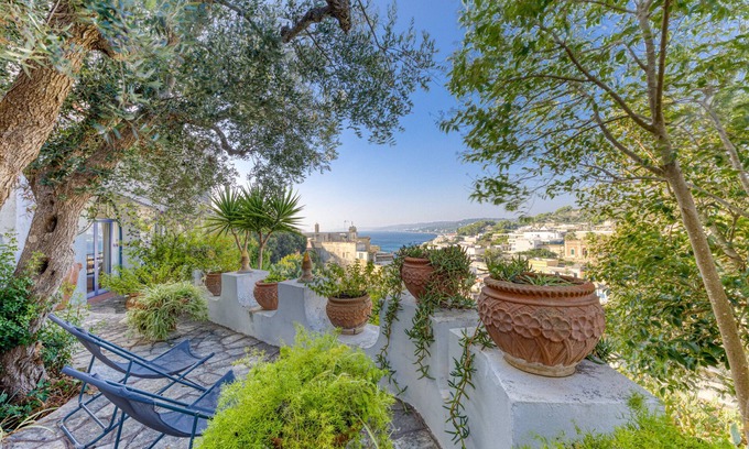 Castro Marina Apartment | Villa 'Blu La Cambusa' - Pool, Wi-Fi & Family-Friendly Getaway