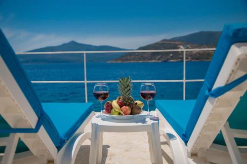 Kalkan Apartment | Unforgettable Villa Blue Coast I & II with Beach Access