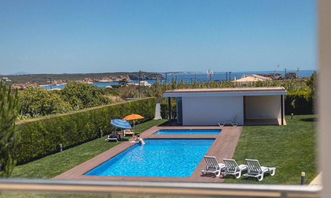 Sagres Ski Chalet | Experience Villa Blue Sagres D - Oceanfront with Pool