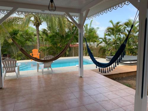 Le Diamant Villa | Exceptional Villa Bois d'Inde with Oceanfront Pool & Spa