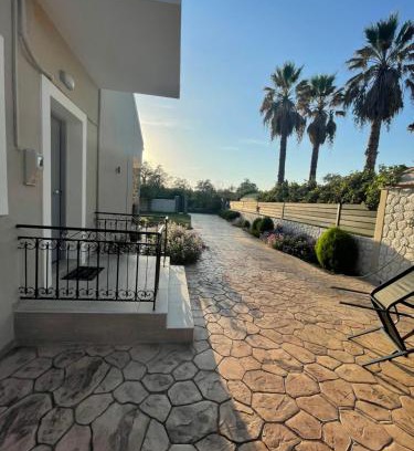 Molos Villa | Villa Boltado: Guest Rated 10/10, Pet & Child Friendly!