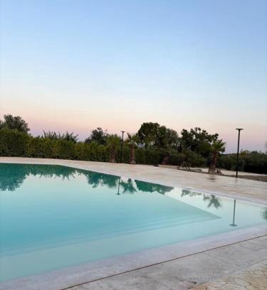 Racalmuto House | Villa Borghese: Family-Friendly Stay with Hot Tub Luxury