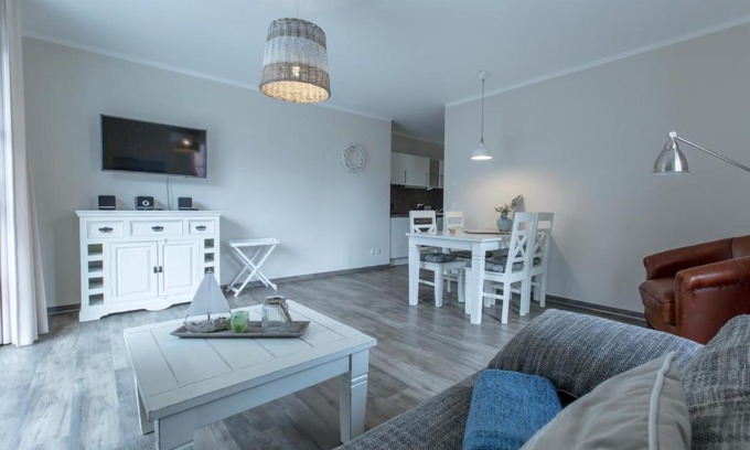 Kuhlungsborn Ost Apartment | Family-Friendly Villa Borwin Apartment 9 - 4-Star Comfort