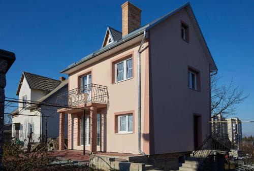 Truskavets Apartment | Family-Friendly Villa Bozena with Highly Rated Comfort