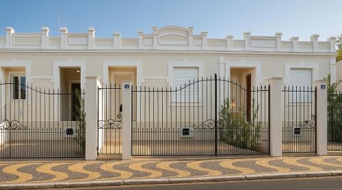 Brotas House | Pet-Friendly Escape at Vila Brotas with 9.3/10 Rating
