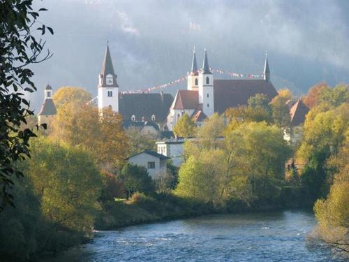 Leitendorf Apartment | Delightful Oceanfront Villa Brunegg in Leoben