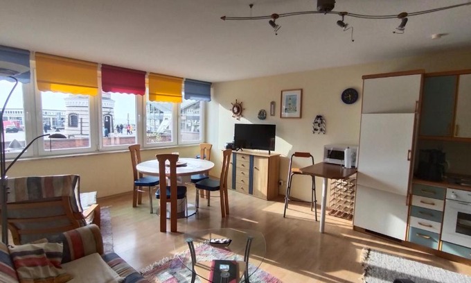 Warnemuende Apartment | Elegant Getaway at Villa Brunhilde - Guest Rated 8.5/10