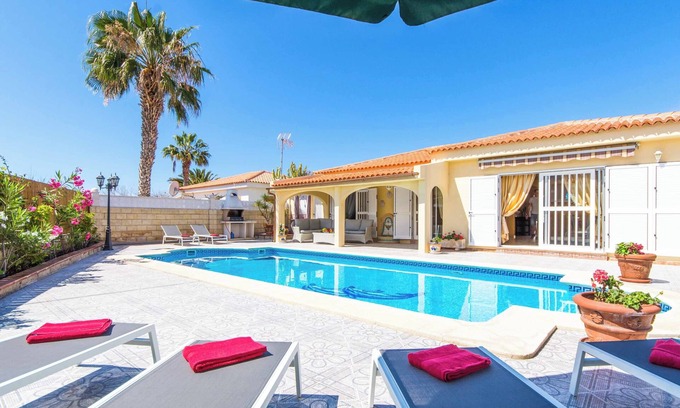 Callao Salvaje Villa | Villa Buganvilla Vistas: Relax by Your Private Pool
