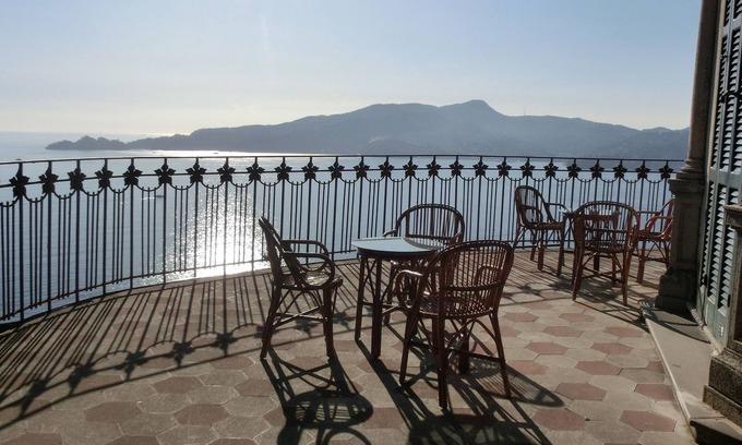 Zoagli Villa | Historic Villa with Ocean Views, Garden & 9.8/10 Rating