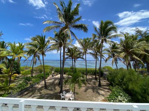 La Saline Les Bains Villa | Beachfront Villa & Bungalow 'Coco des sables' Retreat