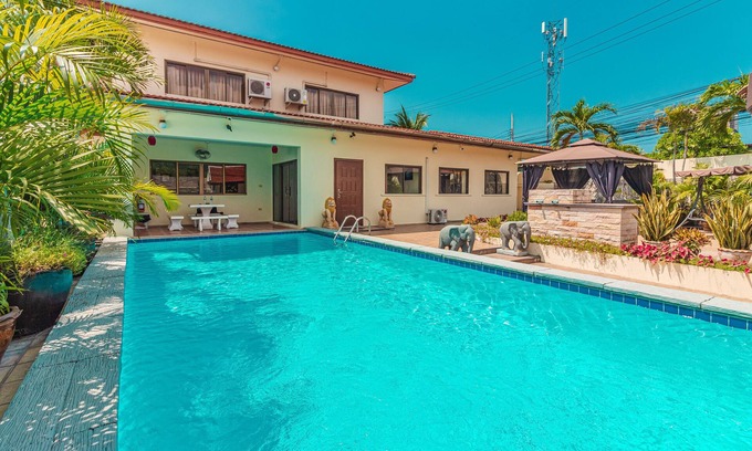 South Pattaya Villa | Elegant Villa BV: 4 Bedrooms Steps from Beach & Nightlife