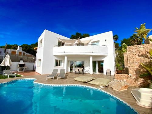 Sant Josep de sa Talaia Villa | Villa by Ibiza with Pool, Sea Views BBQ