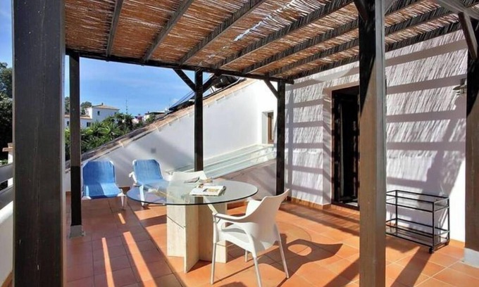 Guadalmina Villa | Beachfront Villa with Sea View, Pool & Family-Friendly Amenities