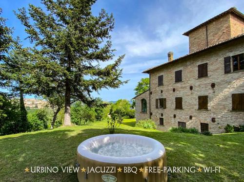 Corinaldo Apartment | Historic Villa Cà Paciotti: Family & Pet-Friendly Retreat