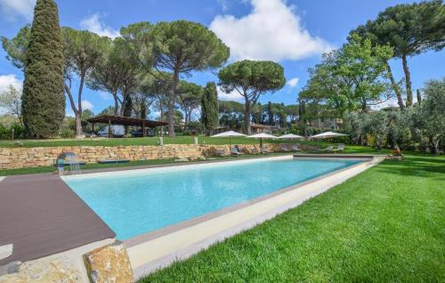 Magliano in Toscana House | Discover Villa Caduceo: Family-Friendly Retreat with Pool
