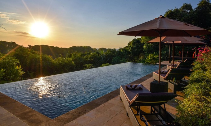 Sukasada Villa | Villa Cahaya: Exclusive Oceanfront Villa with Private Pool