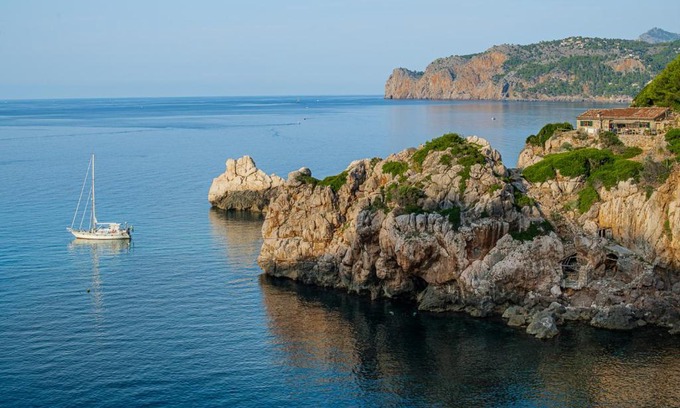 Deia House | Villa Cala Deia: Oceanfront Retreat with Pool & Hot Tub