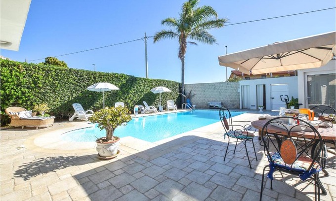 Casuzze House | Villa Calambra: Family-Friendly Retreat with Pool Access