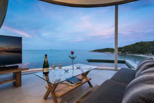 Moo 5 Villa | Oceanfront Villa Callisto: Guest Rated 9.9/10 with Pool