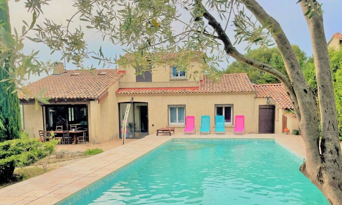 Carnoux-en-Provence Villa | Villa Calme Avec Piscine Proche Calanques de Cassis