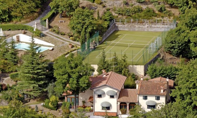 San Momme House | Villa Campo del Mulino: Oceanfront Oasis with Pool & Spa
