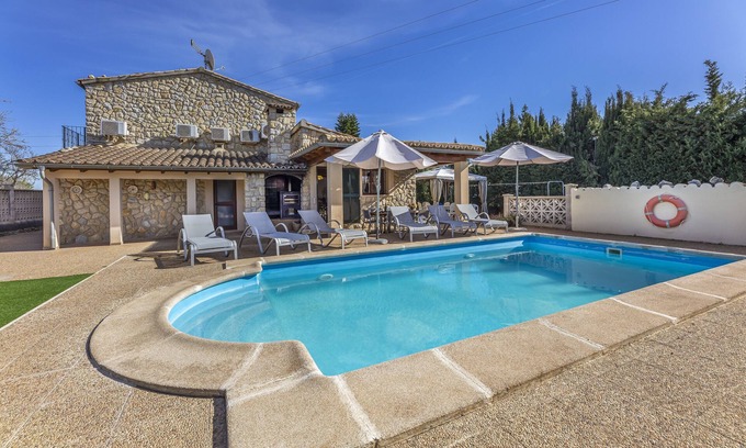 Lloseta Villa | Experience Villa "Can Antich" with Pool and Mountain Views