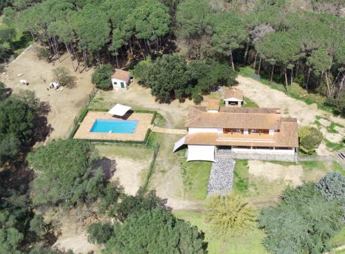 Sant Feliu de Buixalleu House | Idyllic Finca Can Raurell: 4-Star Oceanfront Retreat