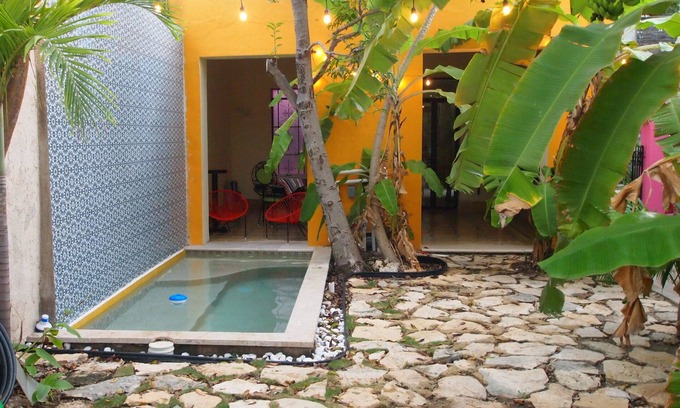 Zona Paseo Montejo House | Villa Candita: Steps from Paseo Montejo with Pool & Spa