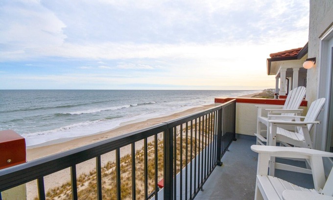 North Topsail Beach Condo | Villa Capriani 317A: Oceanfront Condo with Pool & Spa
