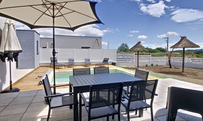 Argens-Minervois Villa | Villa Caraïbe: Family-Friendly Retreat with Private Pool