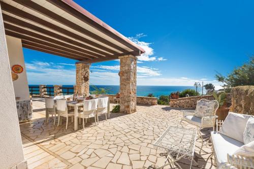 Torre Vado House | Guest Rated 10/10: Family-Friendly Villa Carmen in Puglia