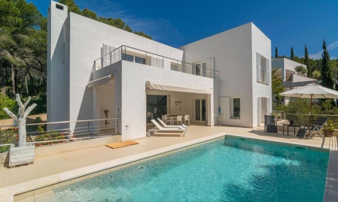 Provensals Villa | Villa 'Carritx' with Mountain View and Private Pool