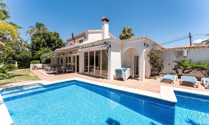 Urbanizacion Marbessa Villa | Villa 'Casa Adelina': Pool, Garden & Oceanfront Retreat
