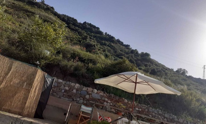 Mortelle Villa | Villa "Casa Bianca": Oceanfront Escape with Garden & A/C