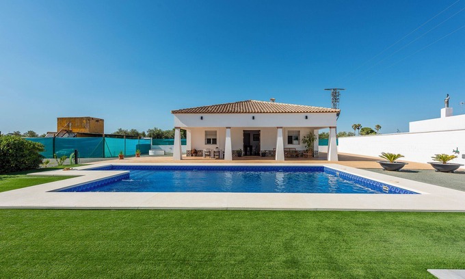 Marchena House | Villa Casa Brisa del Valle: Private Pool & Terrace Oasis